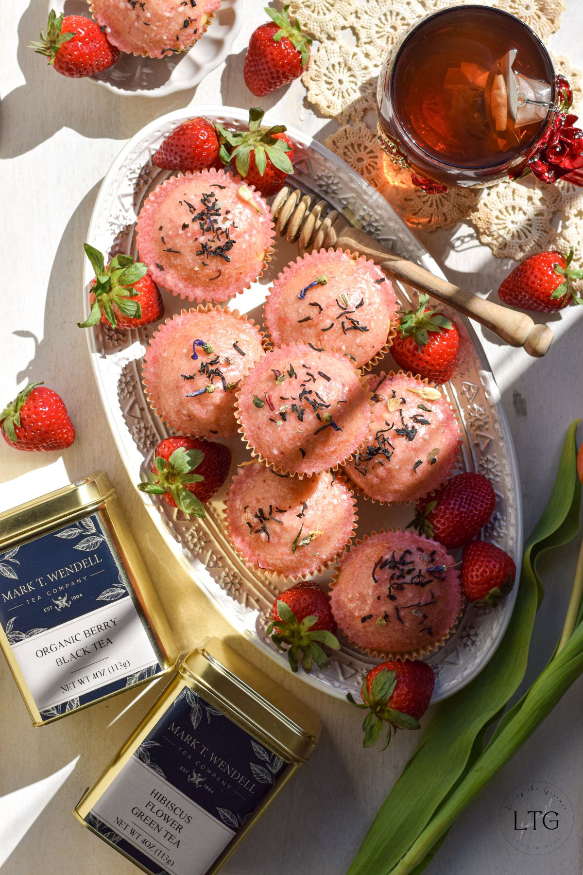You are currently viewing Fresh and Easy Strawberry Glazed Vanilla Cupcakes